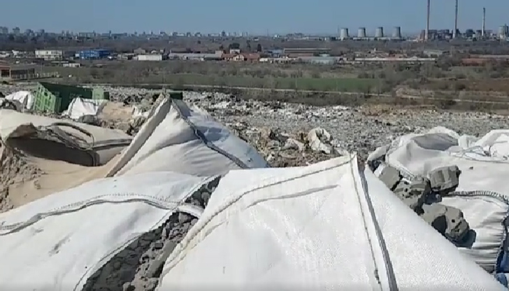 "След ремонт реших да изхвърля отпадъците от старата входна врата