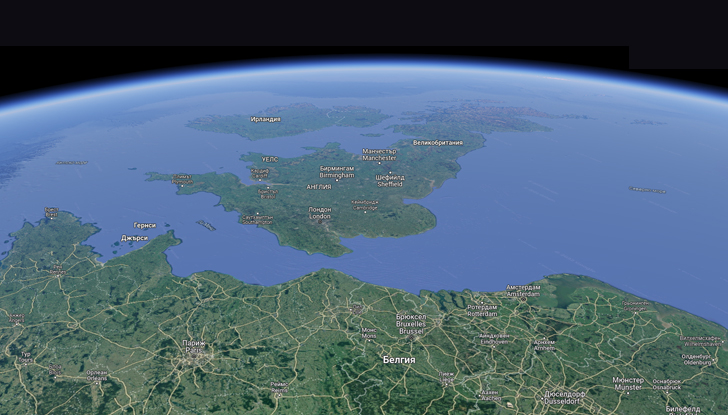 Организирана е операция по издирването на самолета, с двама души