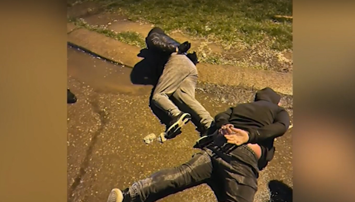 Четирима души са задържани за кражбаЧетирима души са задържани за