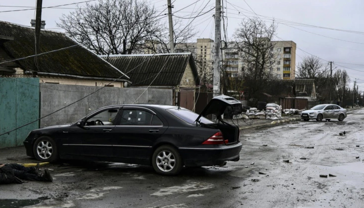 Руската армия си тръгна от малкия град Буча, а след