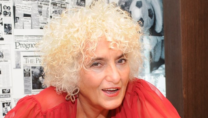 Тези опашки са безумие, добре, че получавам парите си по