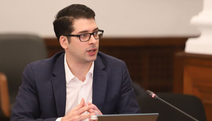 На този фон 1/3 от българите живеят около линията на