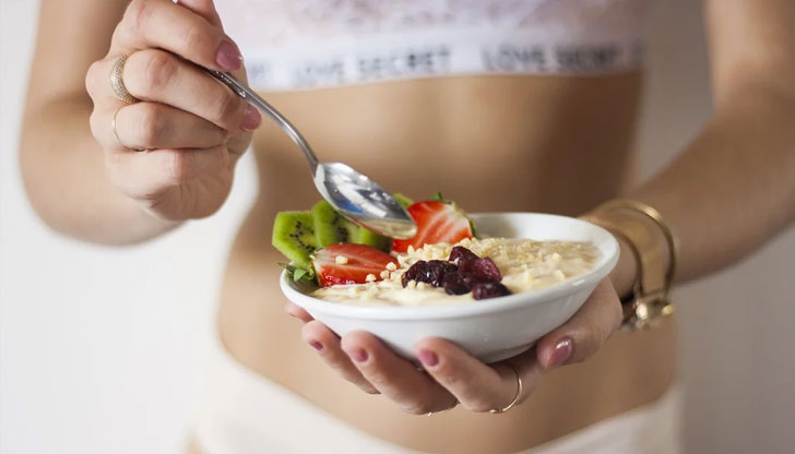 Оригиналното кисело мляко (без добавени подсладители, ароматизатори или/и оцветители) е