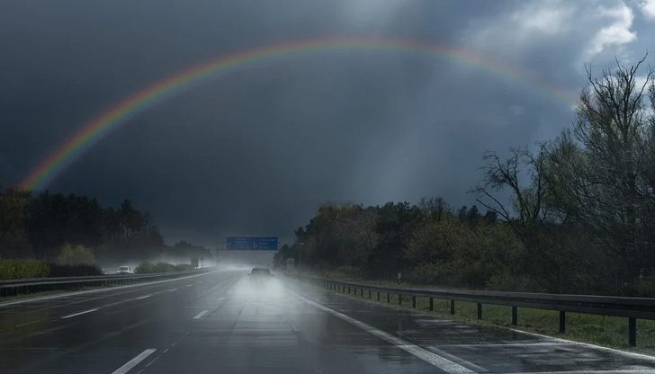 За разлика от предходните дни, неделята ще е не само