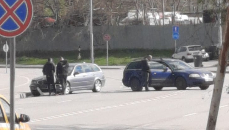 За две катастрофи сигнализират потребители в социалните мрежи в РусеПървият