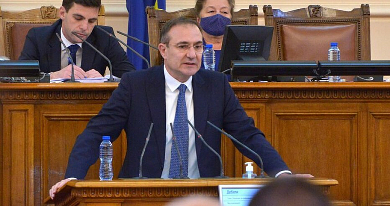 Борислав Гуцанов: Пътищата се превърнаха в нарицателно на корупцията на