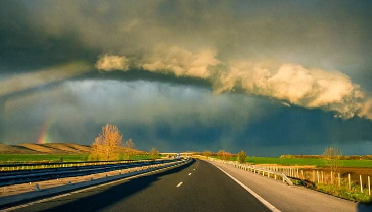 Студеното за април време ще се задържи и утре, тъй