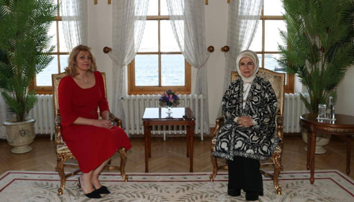 Съпругата на българския президент Десислава Радева се срещна със съпругата