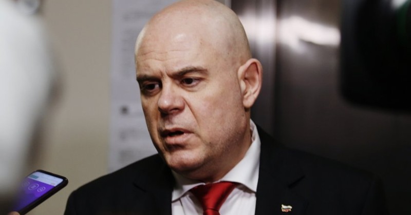 17 членове на ВСС бяха "за", никой не се обяви