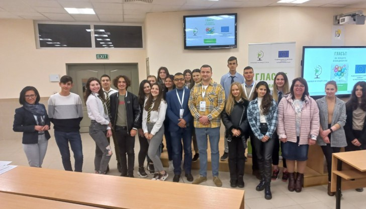 Близо 40 ученици и студенти от Североизточна България участваха в