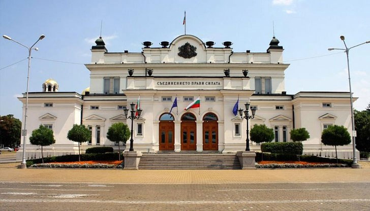 Ден на опозицията в парламентаПо правилник всички парламентарни групи имат