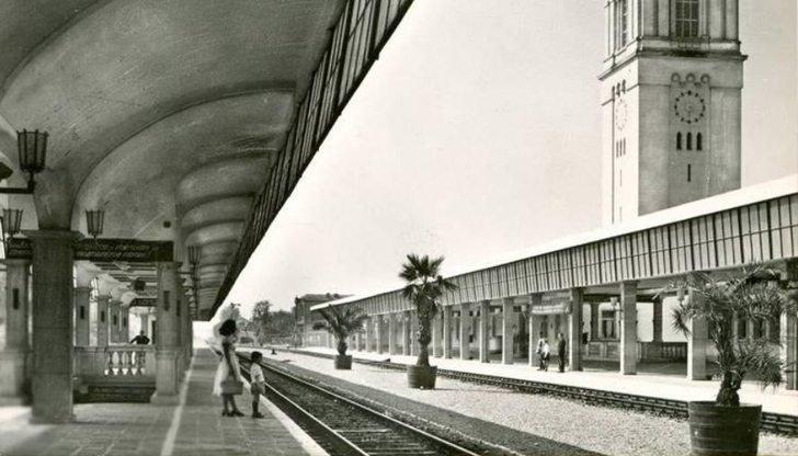 Снимка на Централна ЖП гара в Русе разбуни духовете във