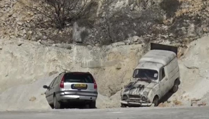 Тренировъчното обучение разигра катастрофа вследствие на свлачищеЗрелищна спасителна акция край