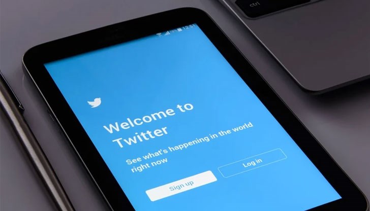 Социалната платформа Twitter е ограничила достъпа до съдържанието в профила