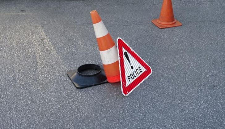 ТИР катастрофира в близост до автогарата във великотърновското село Самоводене.Инцидентът