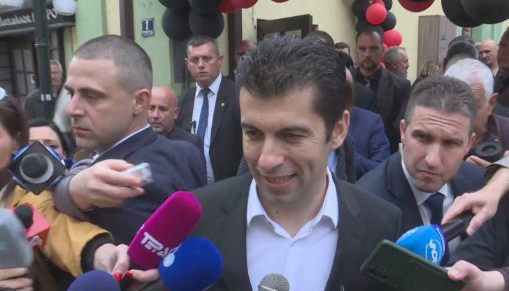 "Моето присъствие тук показва ангажираност на нашето правителство, по този