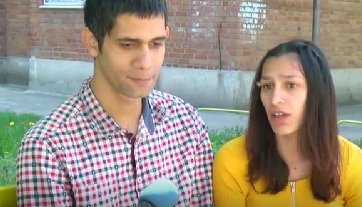 Това е история за момиче и момче, израснали в домове