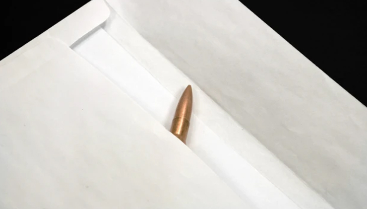 В плика е имало и изрезки на отделни думи, сред