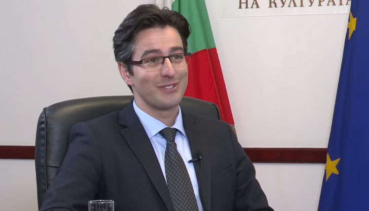 Атанас Атанасов изброи случаите, при които би си подал оставката"Не
