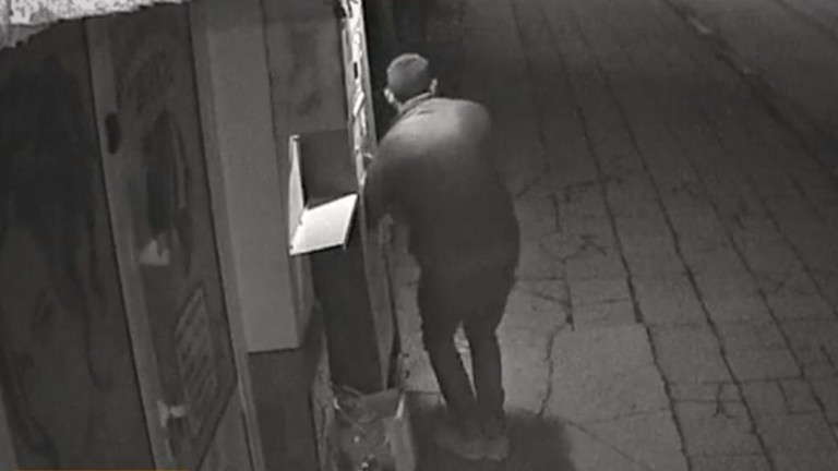 Два сигнала за посегателства над кафеавтомати са постъпили вчера в