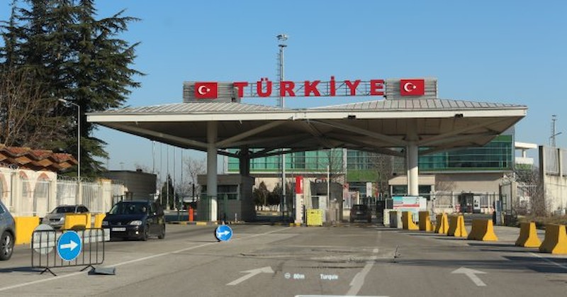 19-годишният младеж е издирван за убийство19-годишен гражданин на Израел, издирван