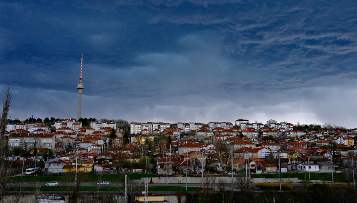 В Северна България още в началото на нощта валежите ще