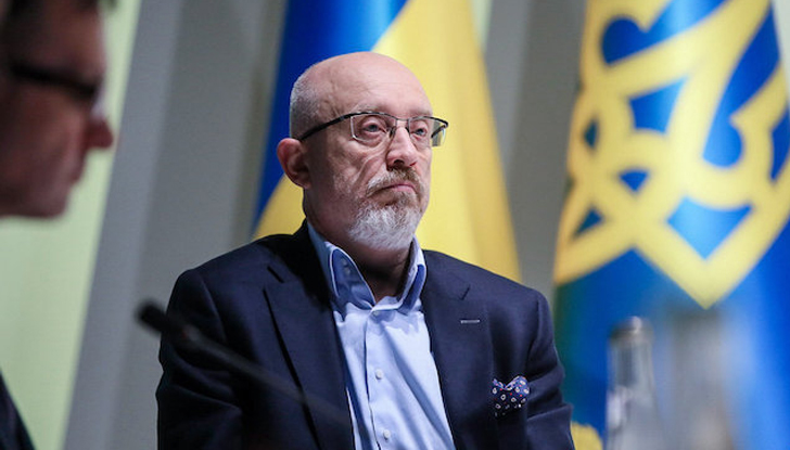 Украинските власти заявиха днес, че Украйна я очакват "изключително тежки