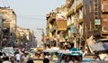 Пакистан забрани вноса на "несъществени луксозни стоки"