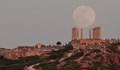 Природен феномен: Пълно затъмнение и кървава Луна