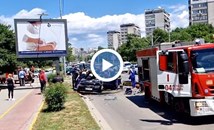 Мъж е в тежко състояние след катастрофа в София