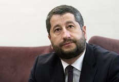 Коалиционното мнозинство не работи добре не подкрепя правителството Базовите условия за