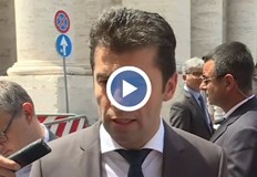 Папа Франциск е благословил работата на правителството и е казал