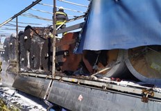 Камион с турска регистрация горя на АМ Тракия в следобедните