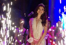 Казанлък избра своята нова Царица Роза 2022 Белослава Желева от