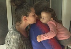 Само допреди три месеца Бояна е тичащо и щастливо дете2 годишно дете