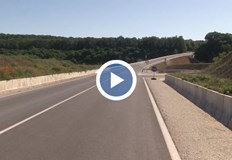 Много въпросителни остават а областната управа няма отговоритеРемонтираният път Русе