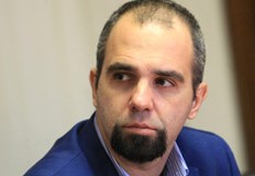 Според политолога решението на парламента за Украйна говори за балансьорските умения на