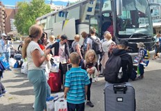 Извеждат масово украинци с автобуси от хотелите в Слънчев брягДнес
