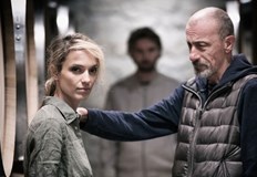 С река на сърцето е семейната драма разказваща завладяваща история край