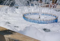 Вандалски акт на малолетни запуши пеещите фонтани в центъра на