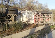 Пореден пътен инцидент се случи на магистрала рано тази сутринЦистерна се