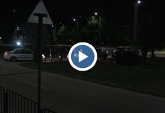 Започнаха баловете започнаха и среднощните инциденти в РусеЛек автомобил Фиат с