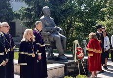 На същата дата се отбелязва и 110 години от дарението на Димитър