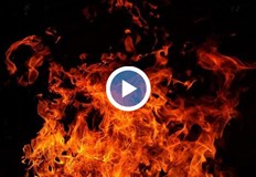 Огънят избухна в понеделник в база за вторични суровиниБезсънна нощ
