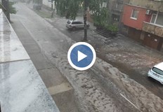 Градушка падна и във Враца в неделя вечертаИнтензивните валежи продължиха