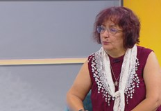 По думите ѝ социалните работници са достатъчни но приемната грижа