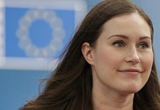 Петдесет и трима от общо 60 те членове на партийното ръководство