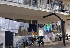 Няма места за всичкиА докато чакат държавата хотелиери започнаха сами