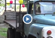 Младежите предизвикаха истински фурор от коментари в социалните мрежиИзобретателни абитуриенти