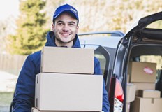 Куриерската фирма мотивира решението си с високите цени на горивата